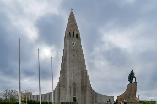 Die Hallgrimskirche  Reykjavik